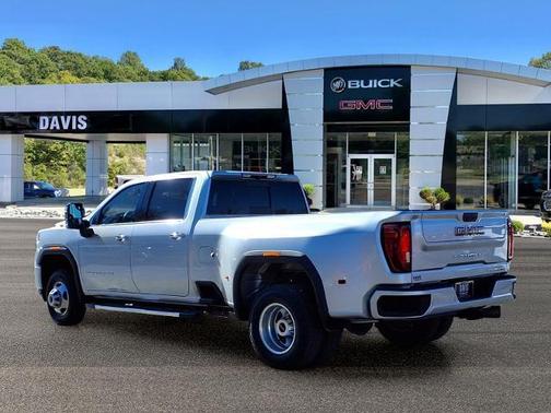 2023 GMC Sierra 3500 Denali