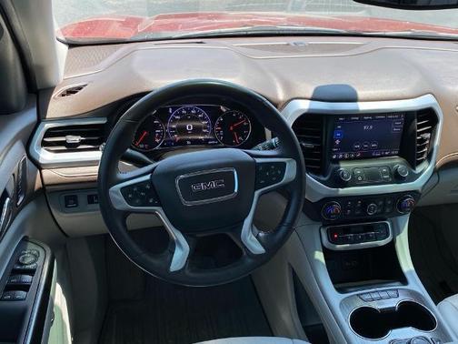 2022 GMC Acadia FWD SLT