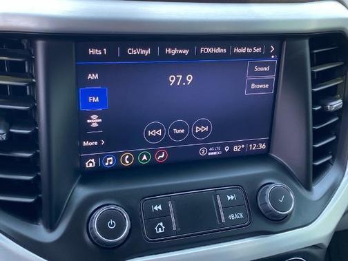 2022 GMC Acadia FWD SLT