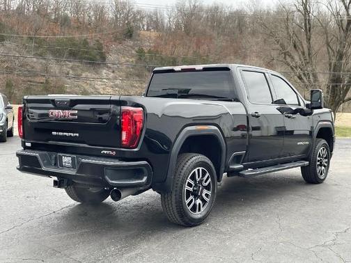 2022 GMC Sierra 2500 AT4