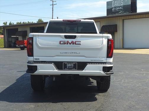 2024 GMC Sierra 2500 Denali