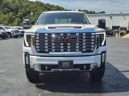 2024 GMC Sierra 2500 Denali