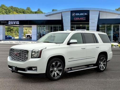 White Frost Tricoat 2018 GMC Yukon Denali