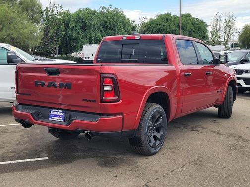 Molten Red Pearlcoat 2026 RAM 1500 Big Horn/Lone Star