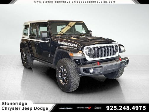 Black Clearcoat 2026 Jeep Wrangler Rubicon