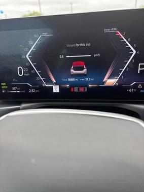 Alpine White 2025 BMW 330 i