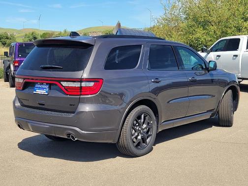 Vapor Gray 2026 Dodge Durango GT Plus HEMI V8