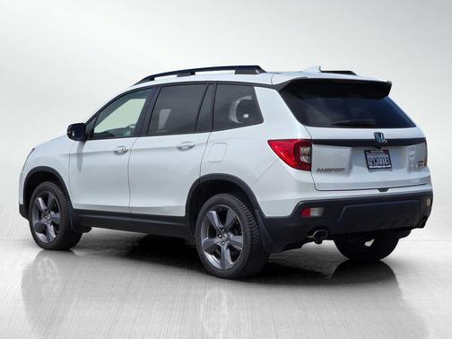 White 2019 Honda Passport Touring