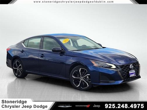 2023 Nissan Altima 2.5 SR