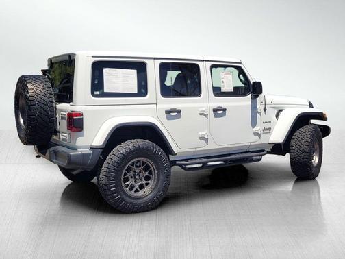 Bright White Clearcoat 2018 Jeep Wrangler Unlimited Sahara