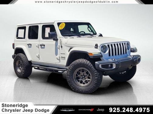 Bright White Clearcoat 2018 Jeep Wrangler Unlimited Sahara