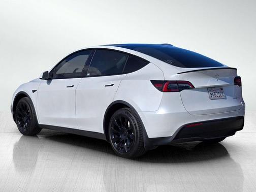 White 2021 Tesla Model Y Long Range
