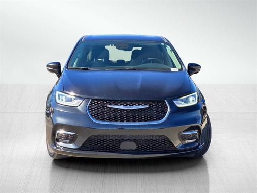 2024 Chrysler Pacifica Touring-L