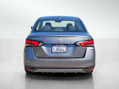 Gun Metallic 2023 Nissan Versa 1.6 SV