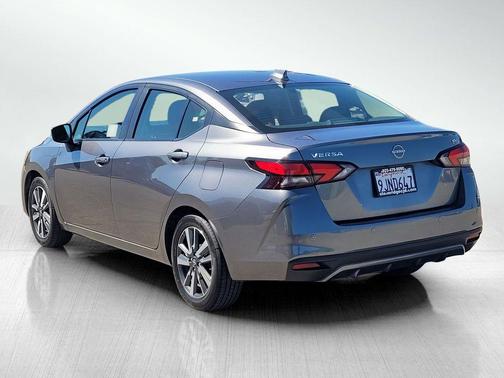 Gun Metallic 2023 Nissan Versa 1.6 SV