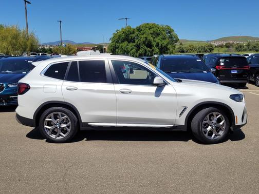 2022 BMW X3 sDrive30i