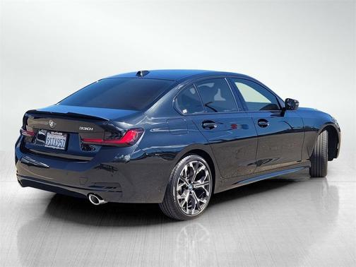 2025 BMW 330 i