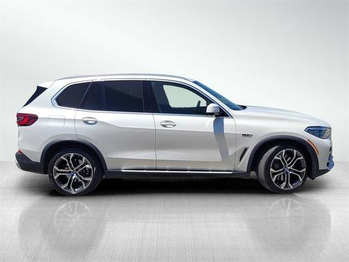 2022 BMW X5 PHEV xDrive45e