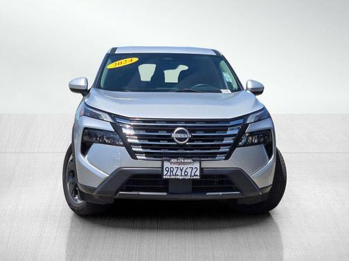 Brilliant Silver Metallic 2024 Nissan Rogue SV