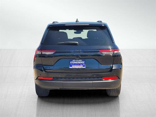 2024 Jeep Grand Cherokee Laredo