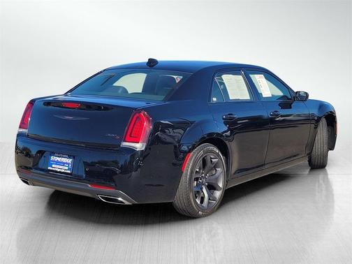 2022 Chrysler 300 S