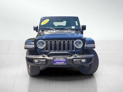 Black Clearcoat 2025 Jeep Wrangler 4xe Sahara