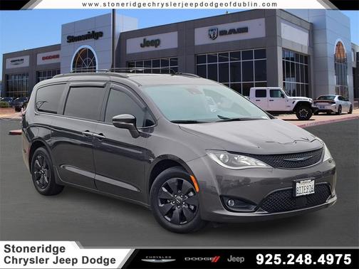 2020 Chrysler Pacifica Hybrid Limited