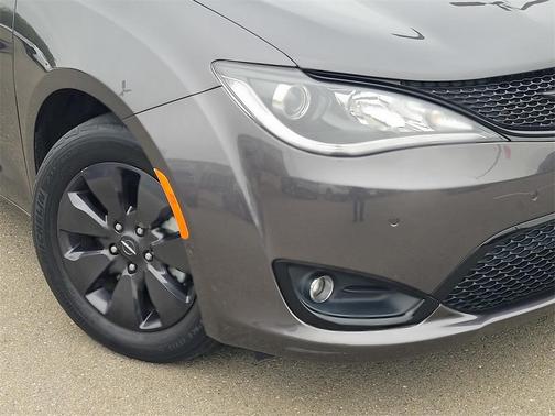 2020 Chrysler Pacifica Hybrid Limited