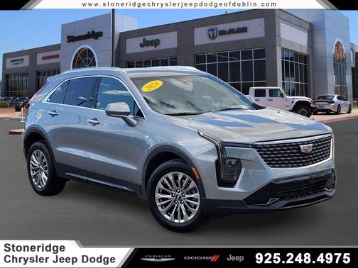 2024 Cadillac XT4 Premium Luxury