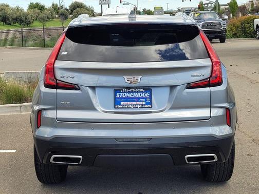 2024 Cadillac XT4 Premium Luxury