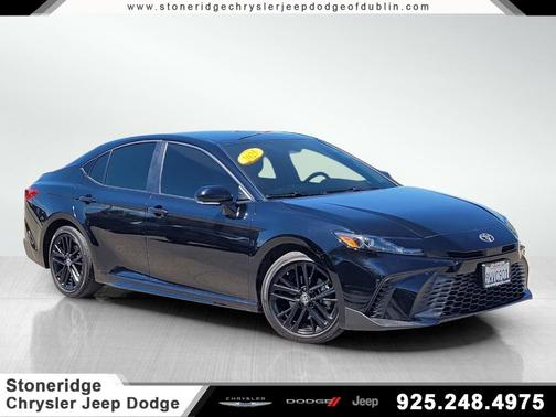 Metal 2025 Toyota Camry SE