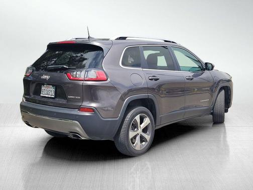 Granite Crystal Clearcoat Metallic 2019 Jeep Cherokee Limited