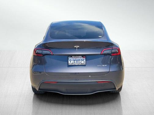 Gray 2023 Tesla Model Y Long Range