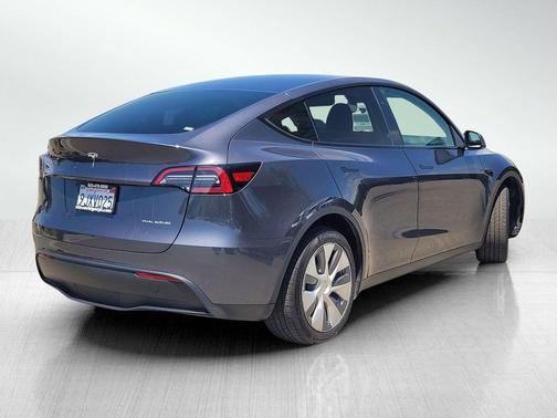 Gray 2023 Tesla Model Y Long Range