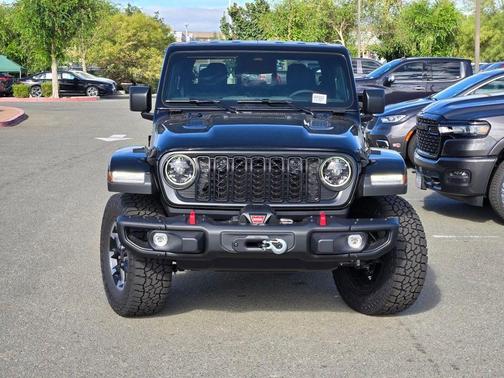 Black Clearcoat 2026 Jeep Gladiator Shadow Ops
