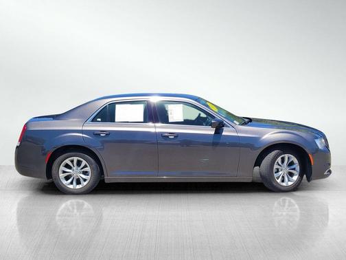 Granite Crystal Clearcoat Metallic 2023 Chrysler 300 Touring