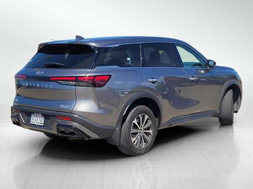 2023 INFINITI QX60 Pure
