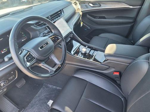 2023 Jeep Grand Cherokee 4xe Overland