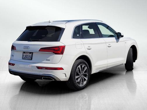 2024 Audi Q5 45 S line quattro Premium