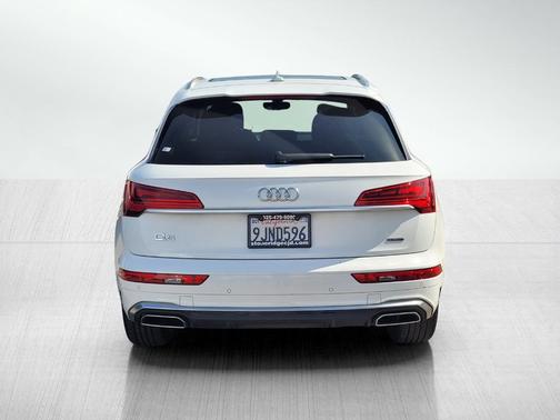 2024 Audi Q5 45 S line quattro Premium