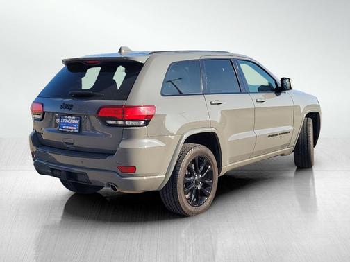 2022 Jeep Grand Cherokee WK Laredo