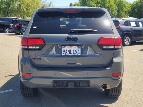 2022 Jeep Grand Cherokee WK Laredo