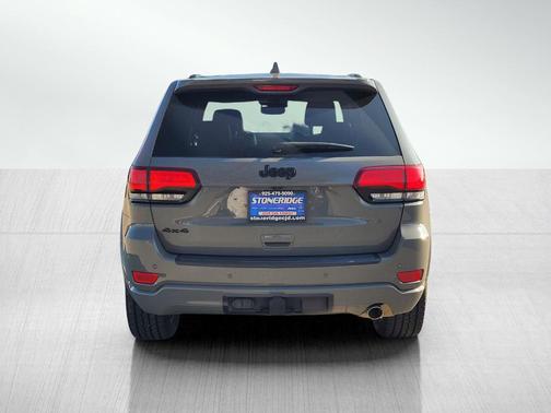 2022 Jeep Grand Cherokee WK Laredo