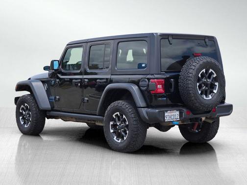 Black Clearcoat 2025 Jeep Wrangler 4xe Rubicon