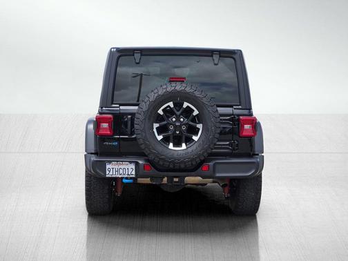 Black Clearcoat 2025 Jeep Wrangler 4xe Rubicon