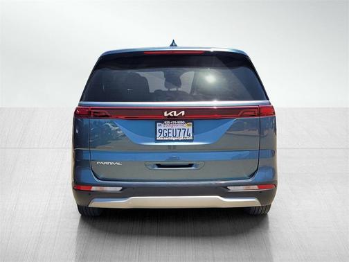 2023 Kia Carnival EX