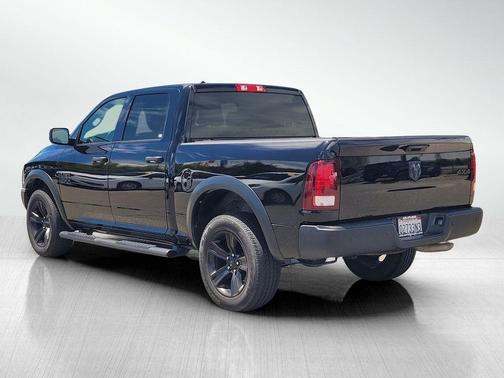 Diamond Black 2022 RAM 1500 Classic SLT