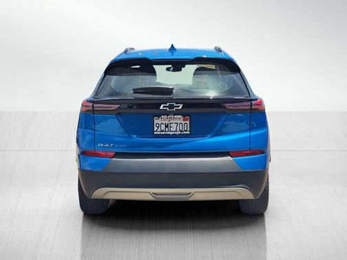 Bright Blue Metallic 2022 Chevrolet Bolt EUV LT