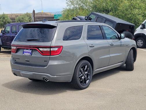 Destroyer Gray Clearcoat 2026 Dodge Durango GT HEMI V8