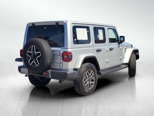 2024 Jeep Wrangler Sahara
